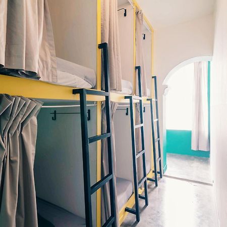 Wonderloft Hostel Kota Tua Jakarta Luaran gambar