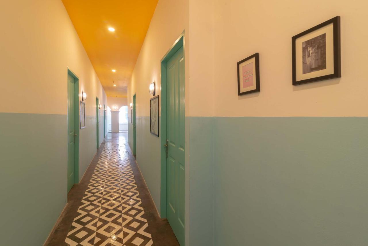 Wonderloft Hostel Kota Tua Jakarta Luaran gambar