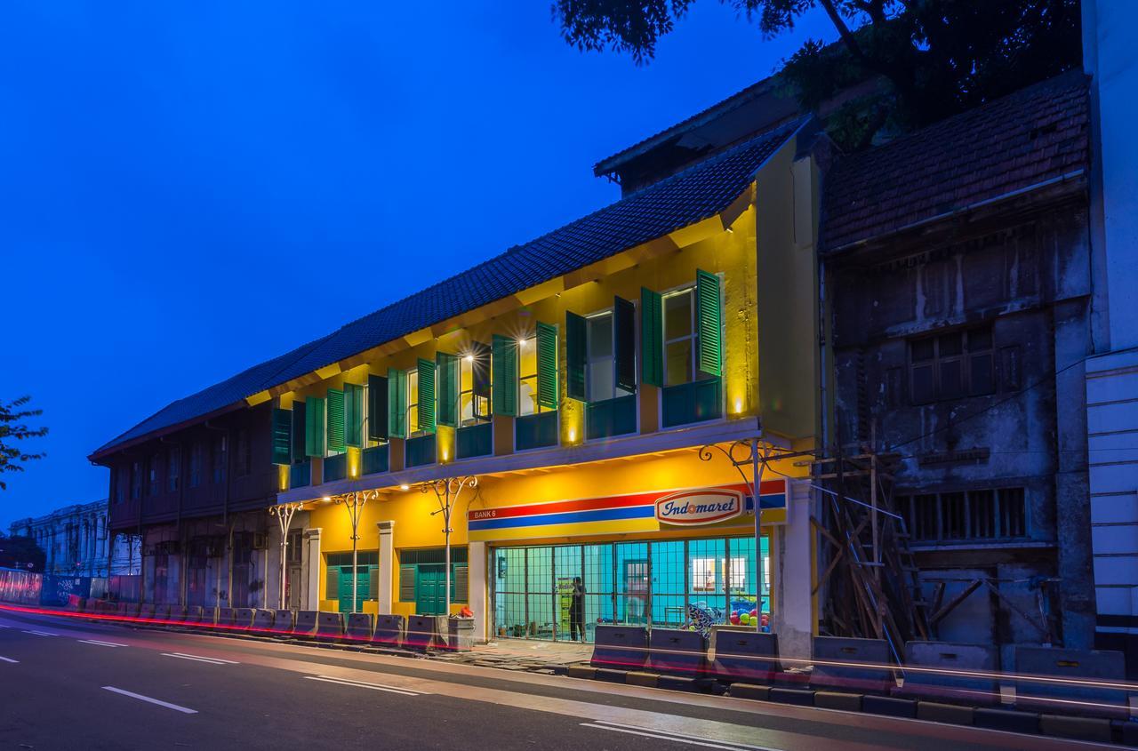 Wonderloft Hostel Kota Tua Jakarta Luaran gambar