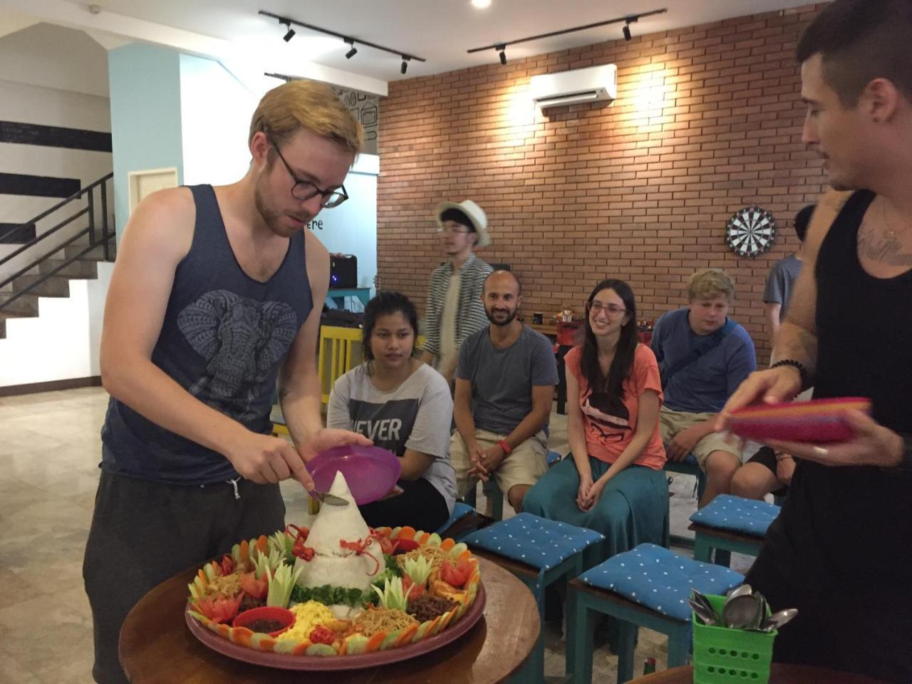 Wonderloft Hostel Kota Tua Jakarta Luaran gambar