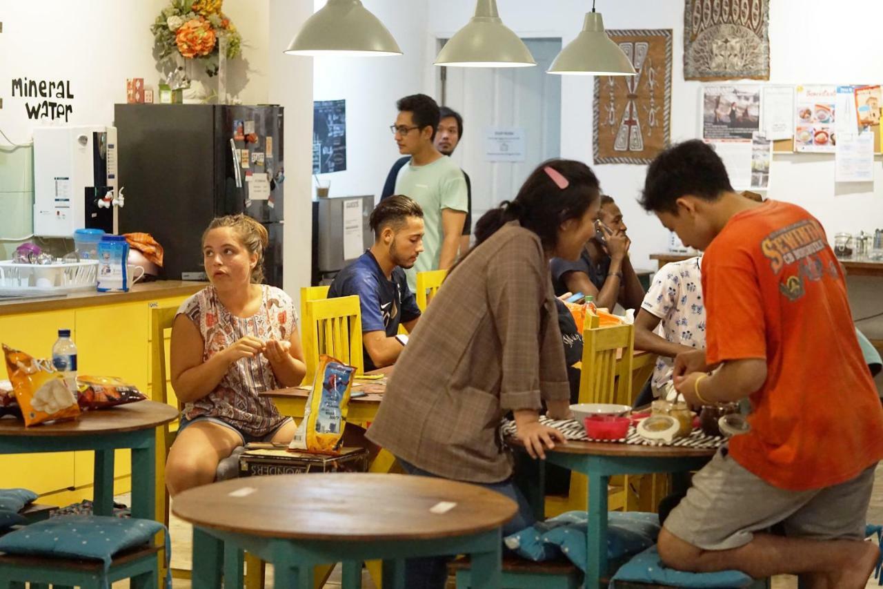 Wonderloft Hostel Kota Tua Jakarta Luaran gambar